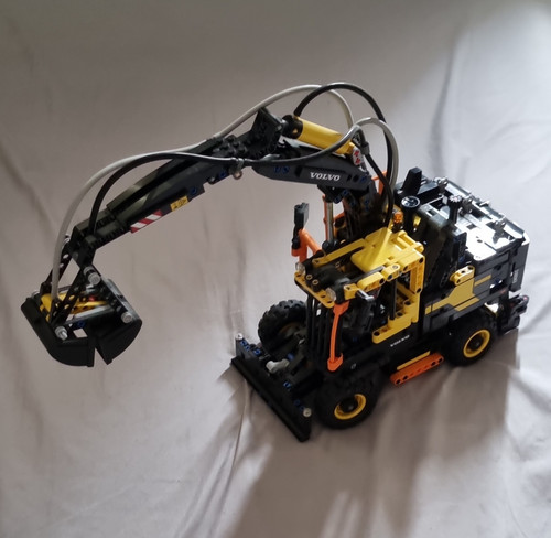 Lego technic volvo excavator - lego,